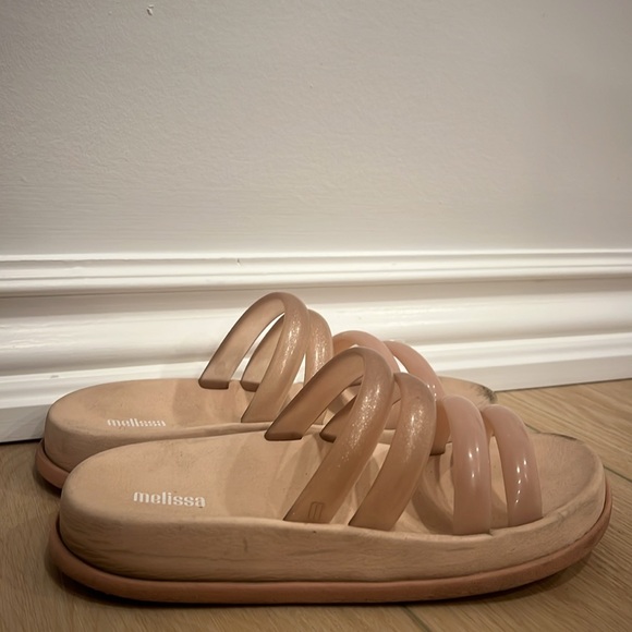 Melissa Slides - Picture 5 of 5